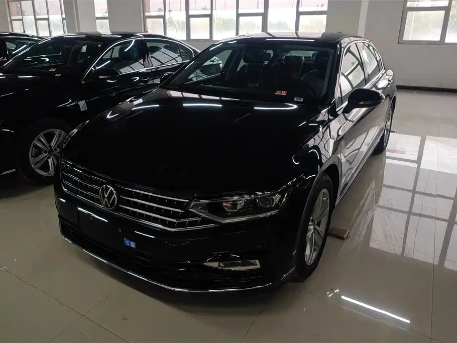 Volkswagen Magotan 2024